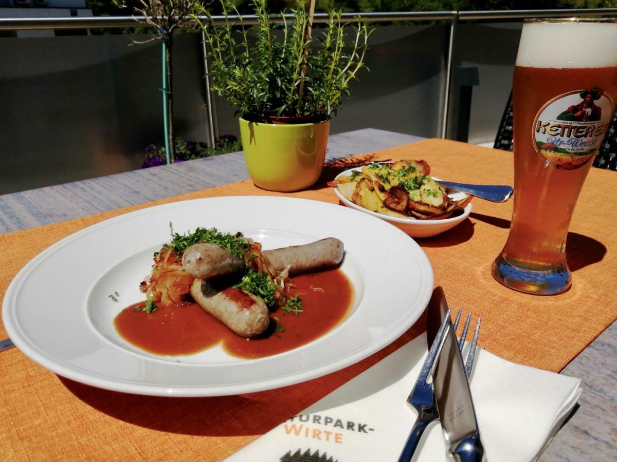 Hotel-Gasthaus Zur Eiche เฮาซาค ภายนอก รูปภาพ